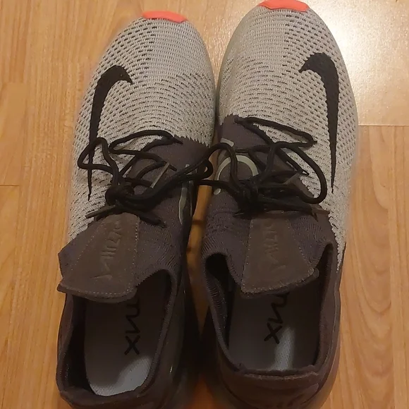 NIKE AIR MAX 270 FLYKNIT 'ATMOSPHERE GREY' SNEAKERS - Main Image